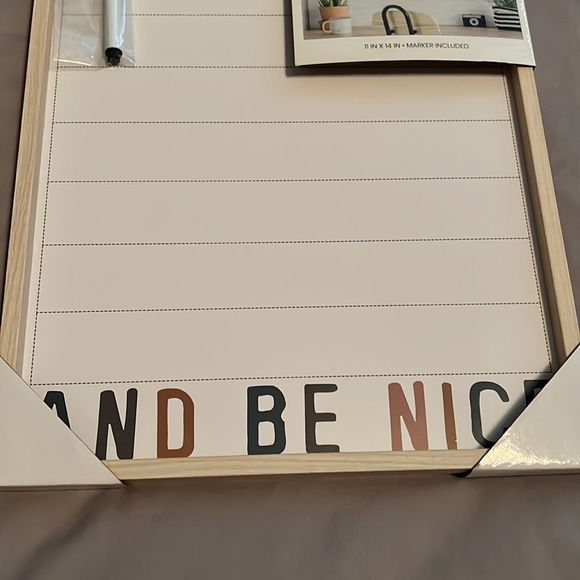 Dry erase board NWT - Picture 4 of 5